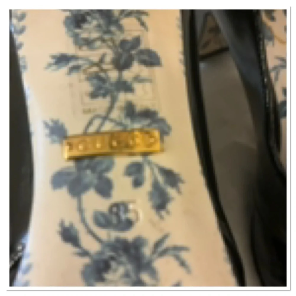 Gucci Double G Logo Victoire Patent Leather Low Block Heel size 35(5) - Picture 9 of 11